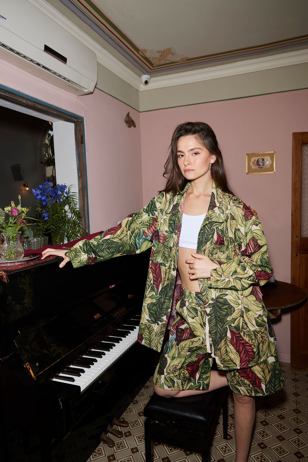 מתוך הקולקציה של רועי סנדלר למותג TFU TFU | צילום: שחר ארביב