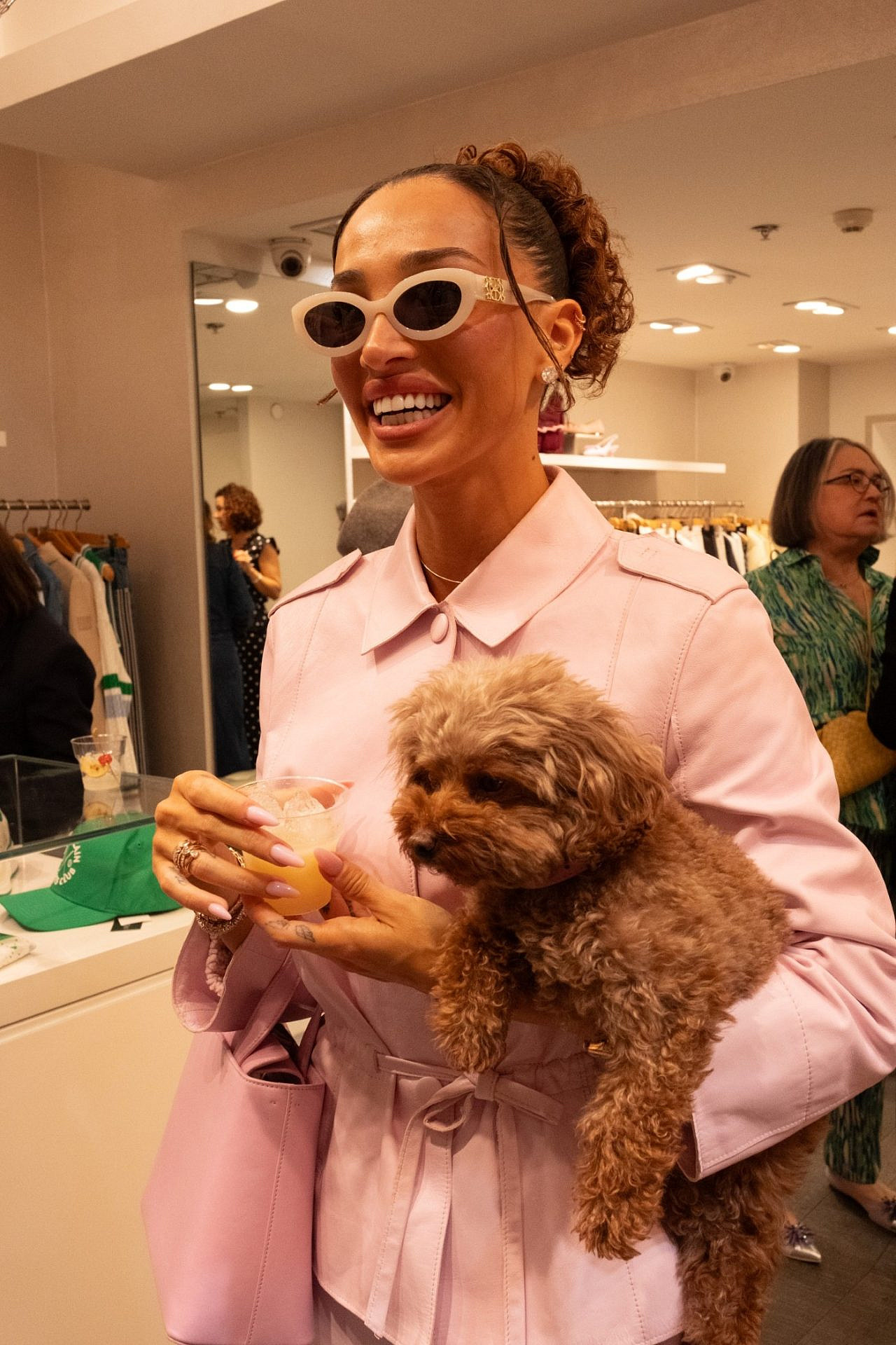 עדן פינס בחנות של מארק קיין, קניון עופר רמת אביב | צילום: שירז רייפר