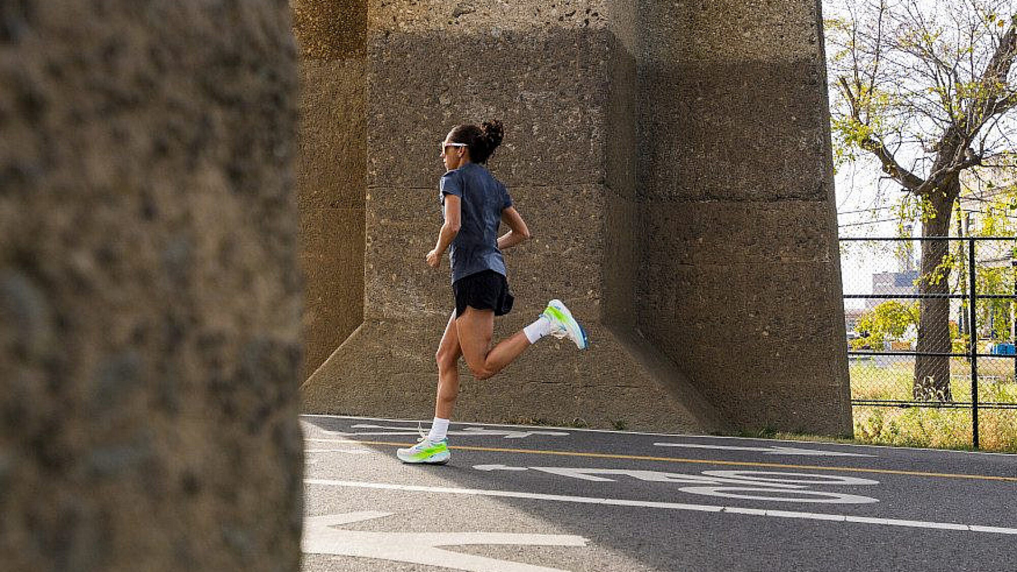 נעלי ריצה של BROOKS | צילום: יח"צ