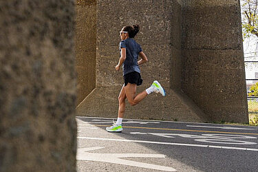 נעלי ריצה של BROOKS | צילום: יח"צ