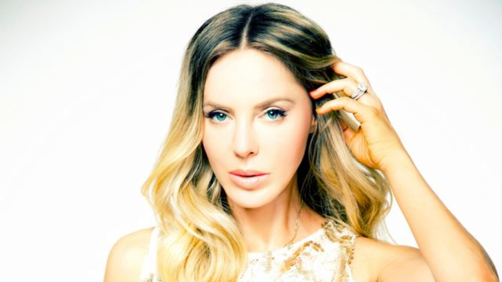 "ככל שאני מתבגרת אני מבינה כמה אני לא יודעת ונותנת לחיים ללמד אותי". שירלי ברנר | צילום: ליאור נורדמן "ככל שאני מתבגרת אני מבינה כמה אני לא יודעת ונותנת לחיים ללמד אותי". שירלי ברנר | צילום: ליאור נורדמן