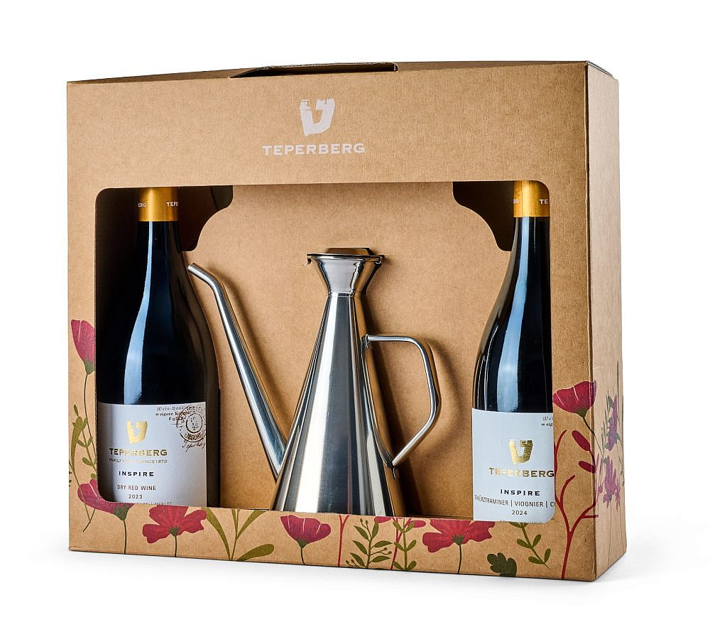 טפרברג. מארז של שני בקבוקי יין וכלי לשמן זית. 120 ש"ח | צילום: יח"צ