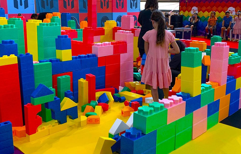 עולם הקוביות ברעננה | צילום: אביתר נין