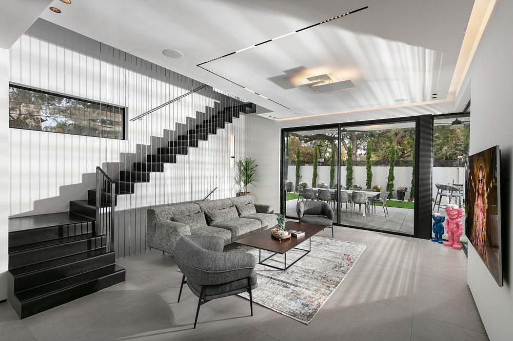 רון שפיגל, צלם אלעד גונן