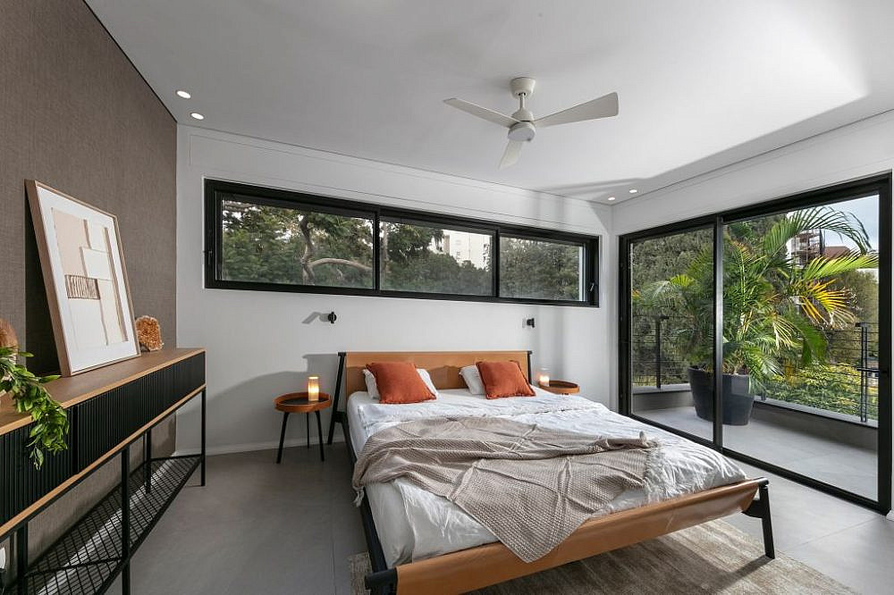 רון שפיגל, צלם אלעד גונן