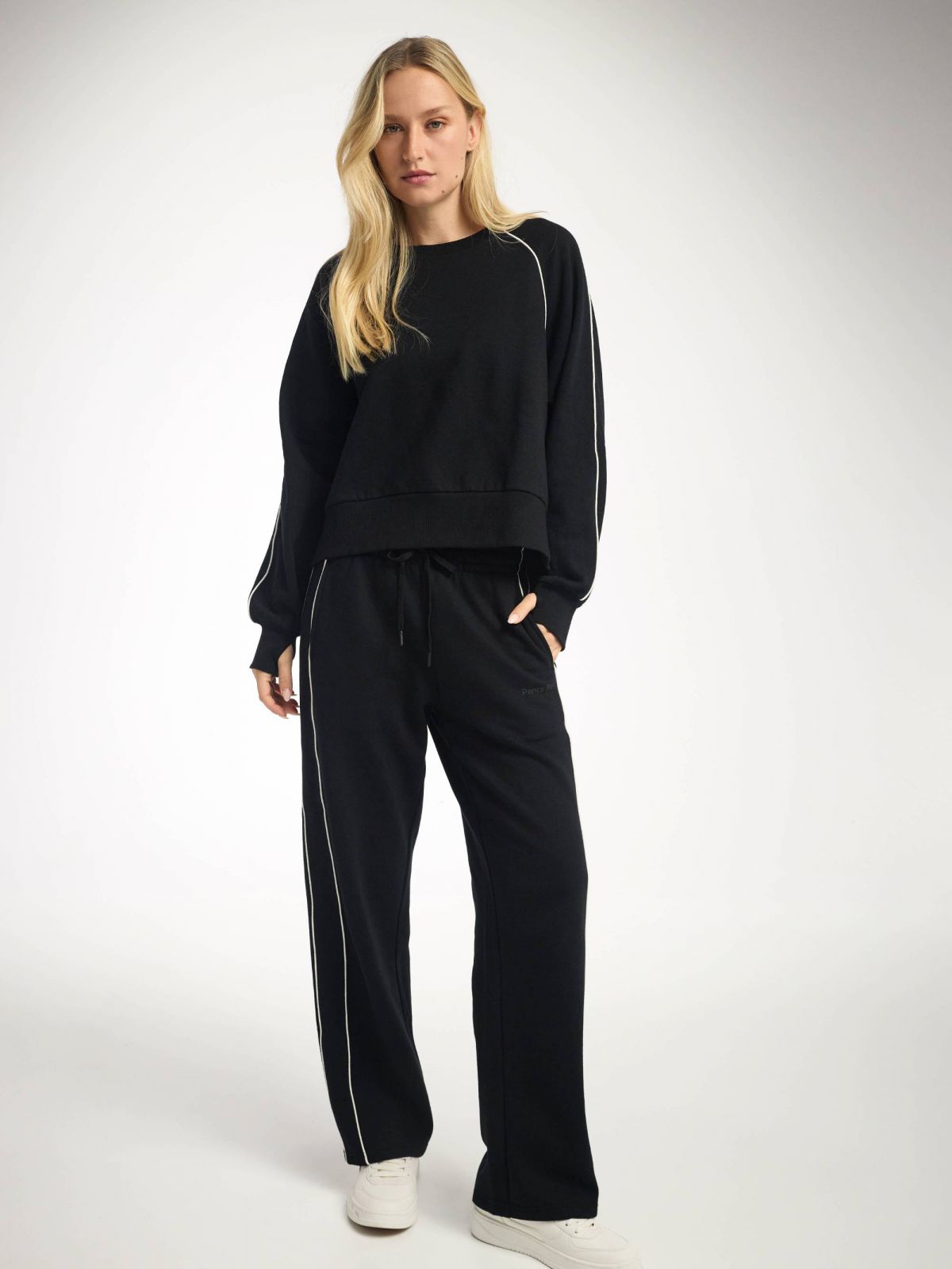 מכנסי טרנינג של פנטה ריי, 120 ש"ח | צילום: אתר רשמי