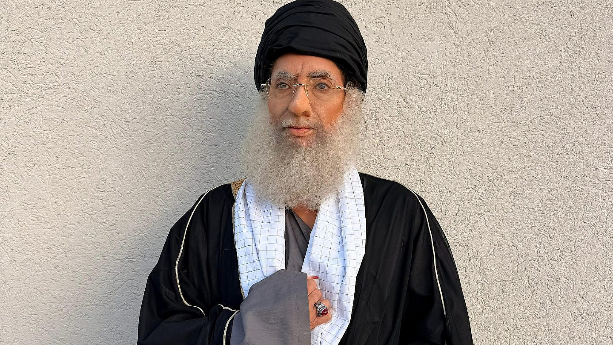 ח'אמינאי בבת. אירה דולפין | צילום: בר שמייב