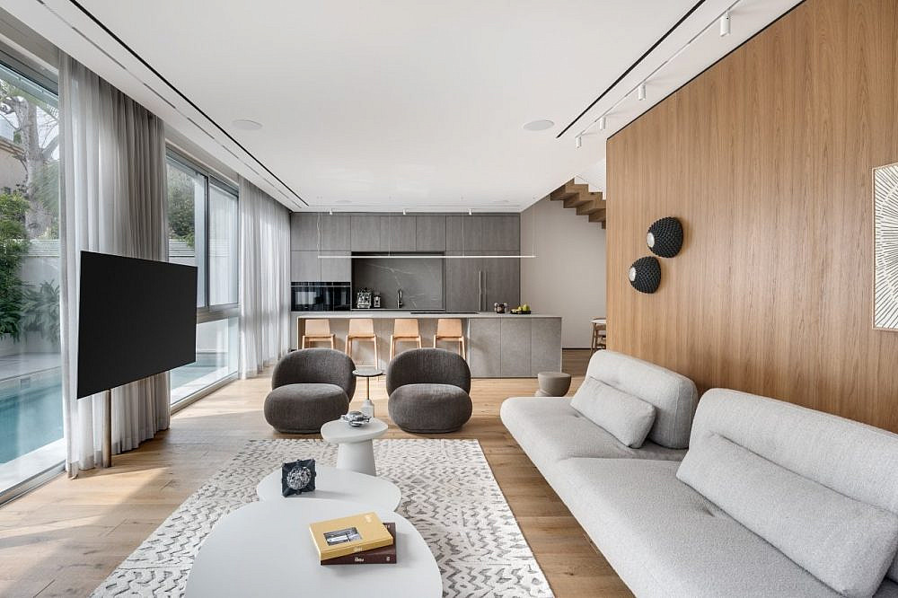 מעצב ניצן הורוביץ, צלם עודד סמדר