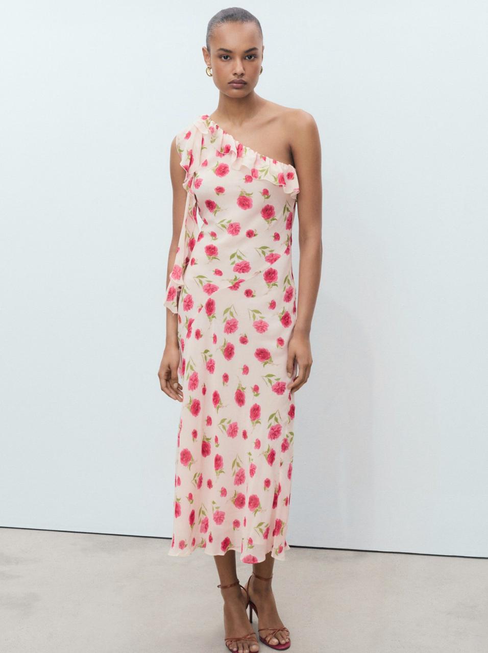 מנגו בטרמינל איקס. שמלה 299 ש"ח | צילום: יח"צ