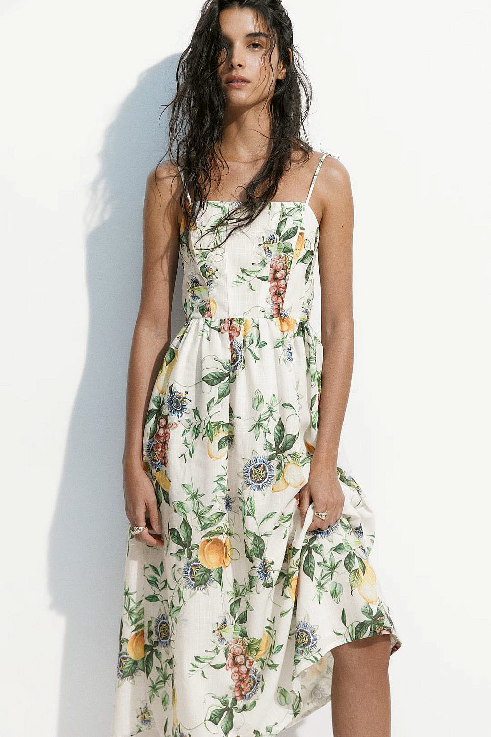 H&amp;M. שמלה 159 ש"ח | צילום: יח"צ