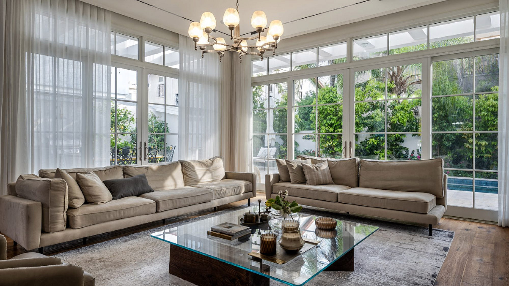 אדריכלות ועיצוב שירלי דן, צלם שי אדם