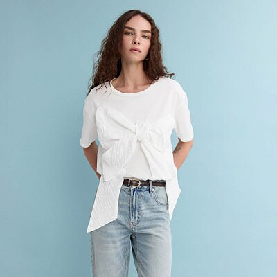 CASTRO. מחיר 149 ש"ח | צילום: סער פסח