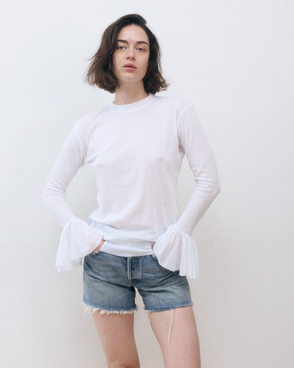 DE BASE. מחיר 298 ש"ח | צילום: יח"צ