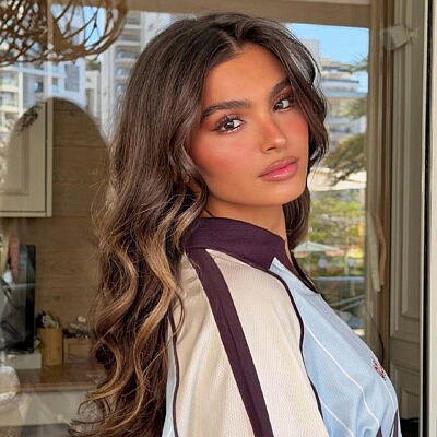 חולצה כזו לא באה בלי ביט של היפ הופ ברקע. אלין גולן | צילום: etay_shay@