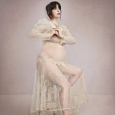 הפקת אופנה של עודי סנש | סטיילינג, הפקה, דוגמנות וארט דיירקשן: עודי סנש, צילום: עדי אדמוני, איפור ושיער: ענבל שומר, ע. סטיילינג ועיצוב סט: ענבר אקהר וחן חפץ