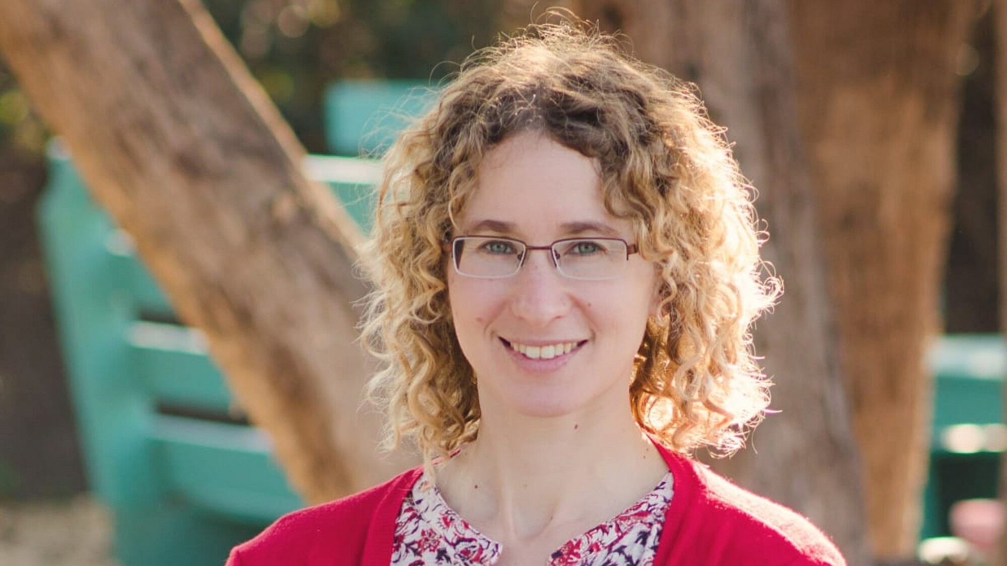 איך נפלו גיבורות. חוקרת המקרא שלי אשכולי מחזירה את הנשים שנמחקו מהתנ"ך | צילום: ליזה ויץ איך נפלו גיבורות. חוקרת המקרא שלי אשכולי מחזירה את הנשים שנמחקו מהתנ"ך | צילום: ליזה ויץ