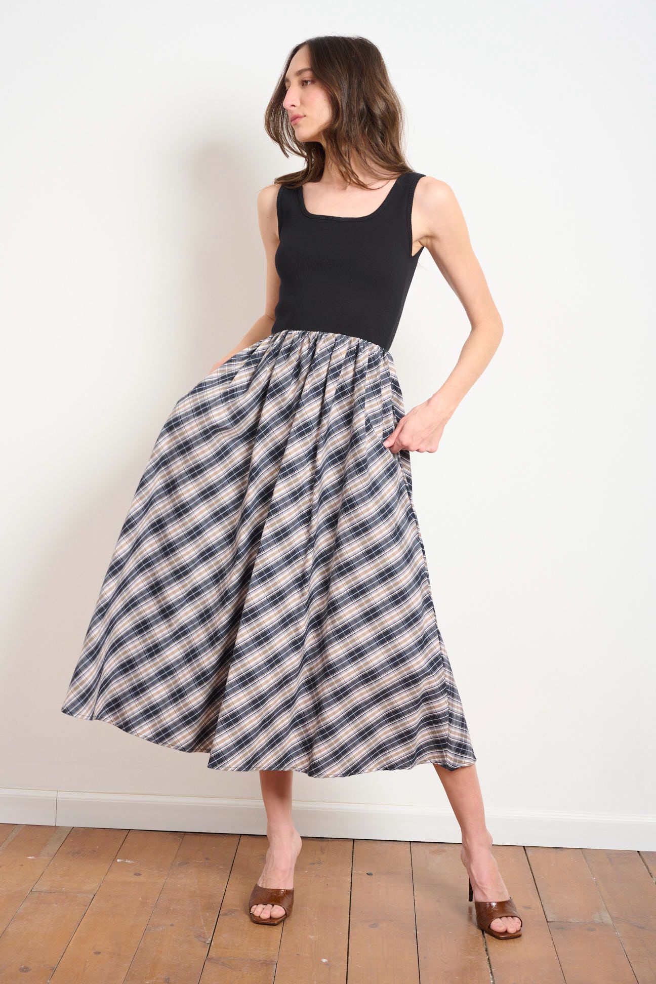 מתוך קולקציית קיץ 2026 של גלר | צילום: איה בוזגלו