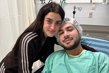שורד השבי אלי-ה כהן ובת זוגו זיו עבוד רגע לפני הניתוח | צילום: אור גפן תקשורת