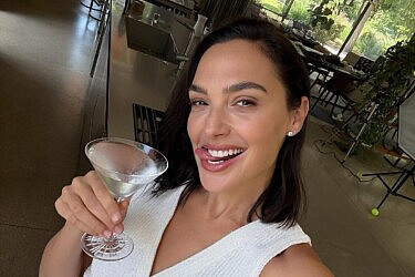 טפו, חמסה, שום, בצל. גל גדות | צילום: אינסטגרם gal_gadot@