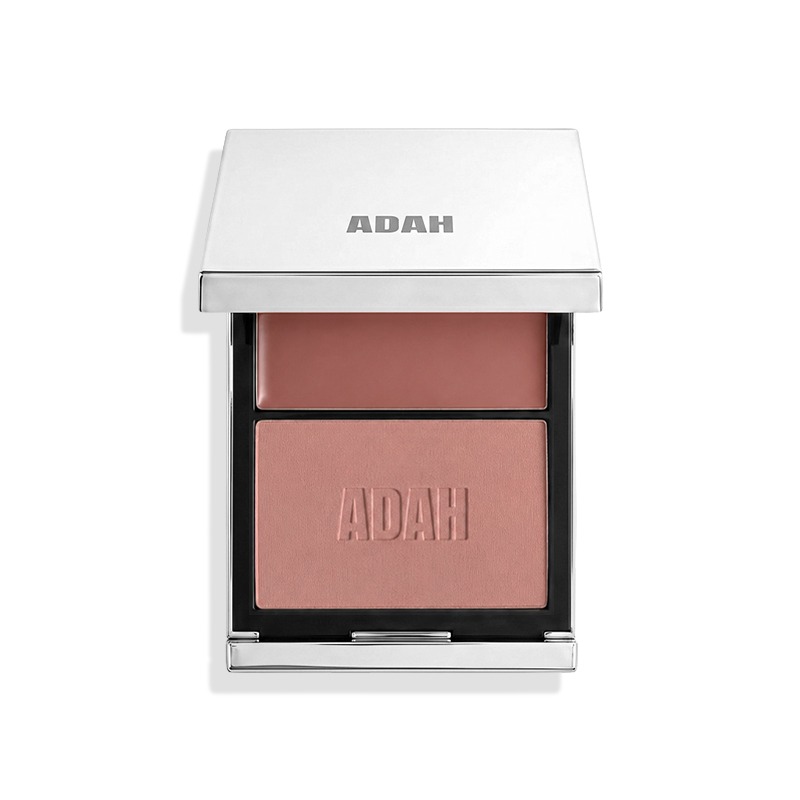 סומק כפול קרמי ואבקתי ADAH, בלאש בריבוע BLUSH² | צילום: אלכס גבלב