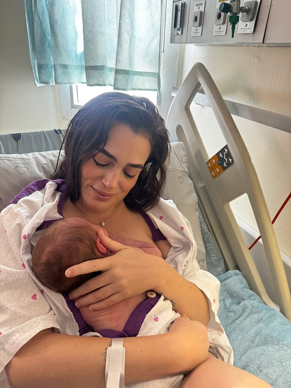 לומדים אחד את השנייה, אחרי הימים בנפרד. ניצן שיק עם בנה אורי | צילום: אינסטגרם nitzanschick@