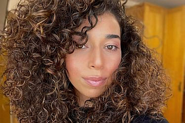 כשהמילה "לנצח" מפסיקה להיות מילה והופכת למציאות. התצפיתנית שחף ניסני ז"ל, שנפלה במוצב נחל עוז ב-7 באוקטובר 2023 | צילום: באדיבות המשפחה
